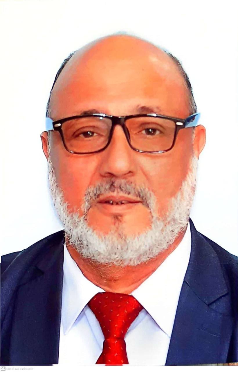 الأستاذ إدريس العبار